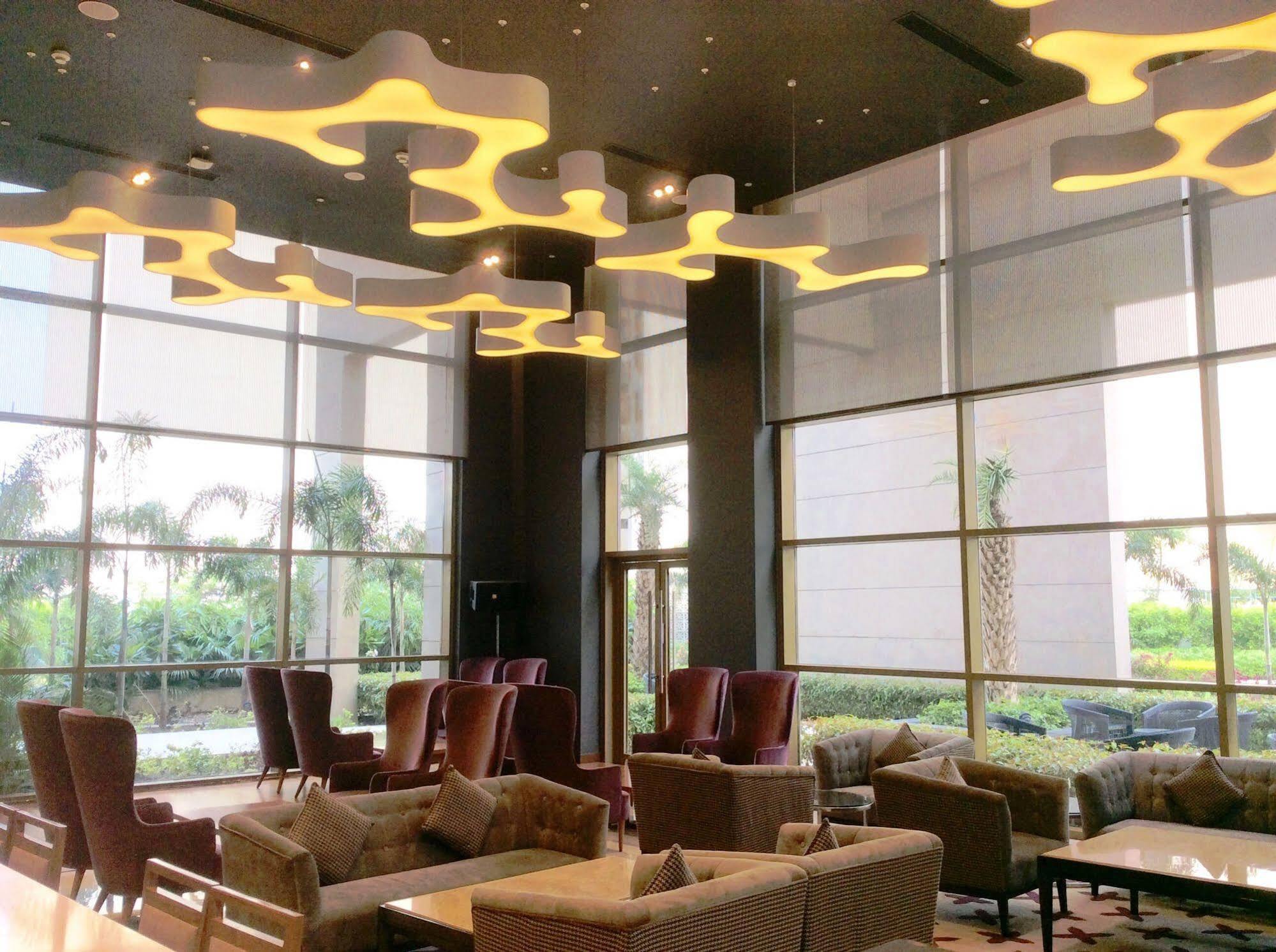 Taj Swarna, Amritsar Exterior foto The lobby of the hotel